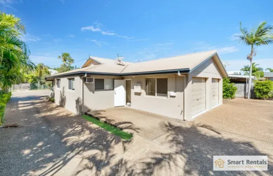 2/11 Camp Street, Mundingburra, Qld 4812