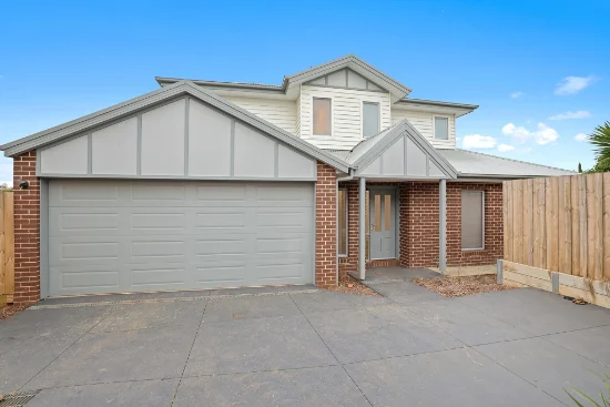2/11 Lardner Road, Drouin, Vic 3818
