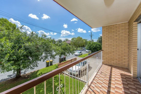 2/11 Lasseter Street, Kedron, Qld 4031