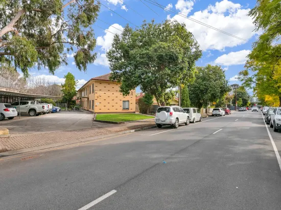 2/11 Shipsters Road, Kensington, SA 5068