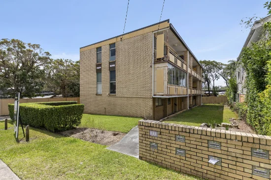 2/111 Glenalva Terrace, Enoggera, Qld 4051