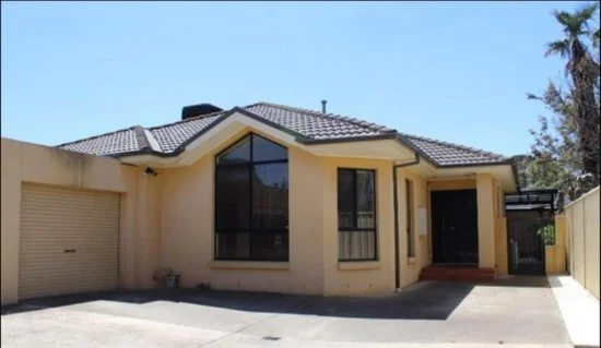 2/116 McMahon Road, Reservoir, Vic 3073