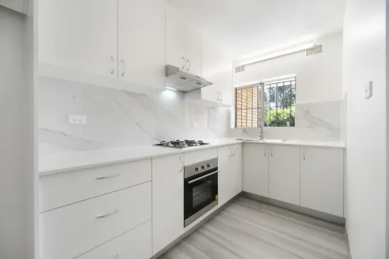 2/12 Barber Avenue, Eastlakes, NSW 2018