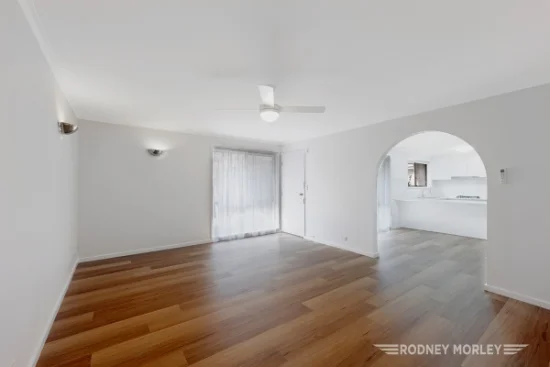 2/12 Crewe Road, Hughesdale, Vic 3166