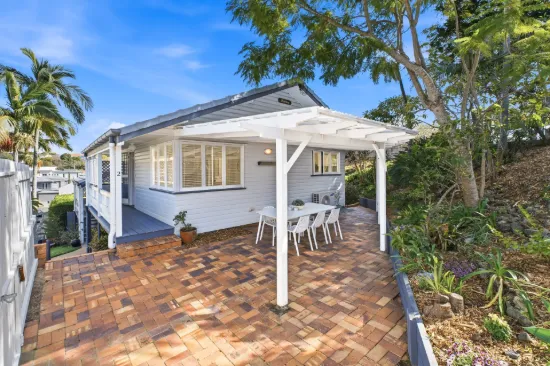 2/12 Lade Street, Coorparoo, Qld 4151