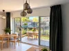 2/125 Frank Street, Labrador, Qld 4215-Image