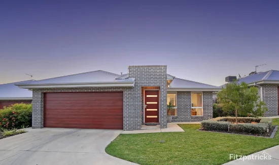 2/13 Clarence Place, Tatton, NSW 2650