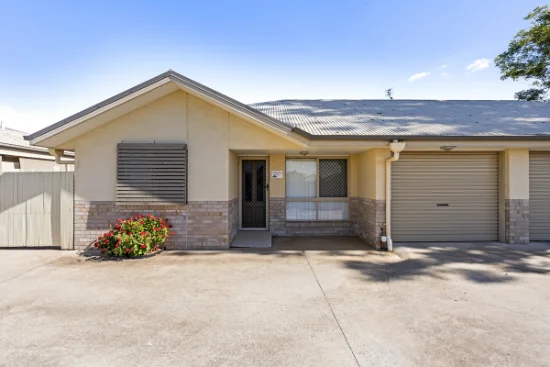 2/13 Monash Street, Newtown, Qld 4350