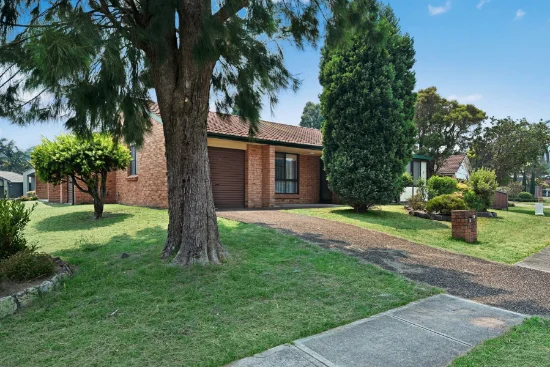 2/13 Ruston Avenue, Valentine, NSW 2280