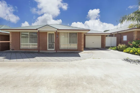2/131 Stradbroke Avenue, Swan Hill, Vic 3585