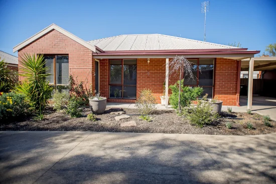 2/132 Hovell Street, Echuca, Vic 3564