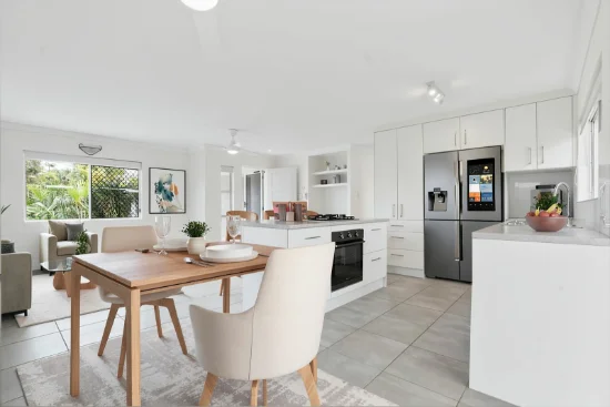 2/14 Almond Street, Holloways Beach, Qld 4878