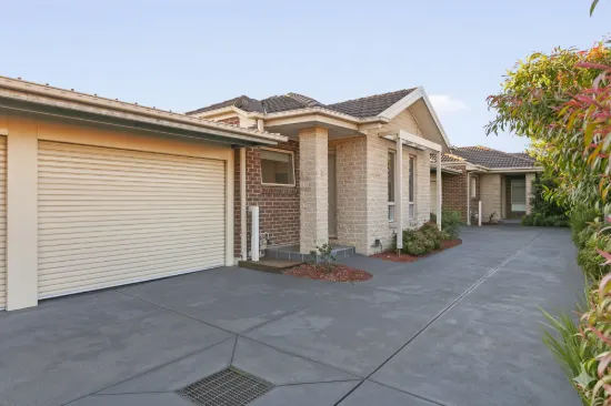 2/14 Highland Street, Kingsbury, Vic 3083