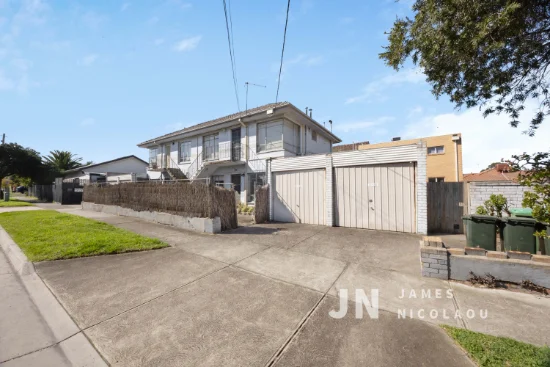 2/14 MYRTLE STREET, Preston, Vic 3072