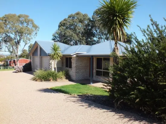 2/14 Peregrine Court, Warwick, Qld 4370