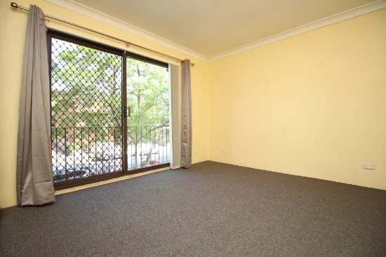 2/14 Railway Parade, Westmead, NSW 2145