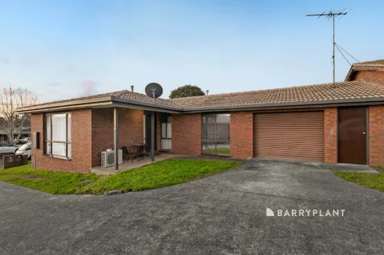 2/14 Somerset Drive, Warragul, Vic 3820