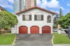 2/142 Surf Parade, Broadbeach, Qld 4218