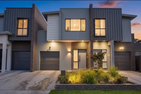 2/15 Bungulla Street, Sadleir, NSW 2168