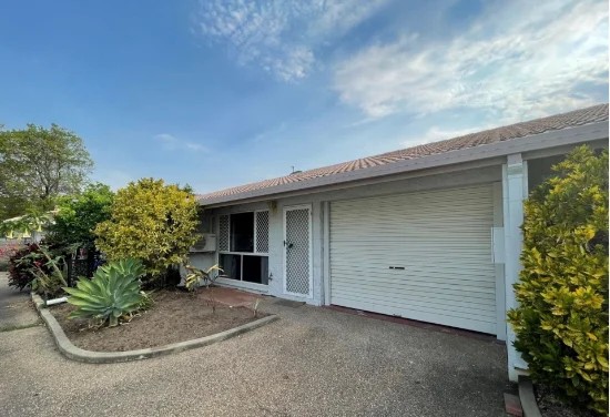2/15 Carmody St, Hermit Park, Qld 4812