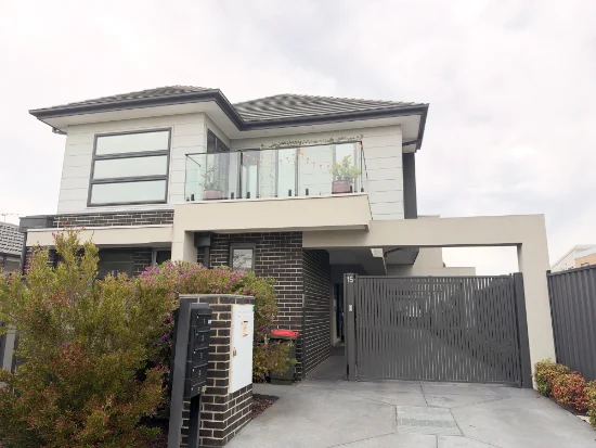 2/15 Tulloch Street, Deer Park, Vic 3023