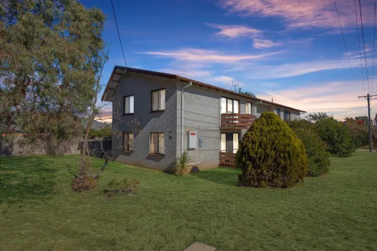 2/15 Yass Road, Queanbeyan, NSW 2620