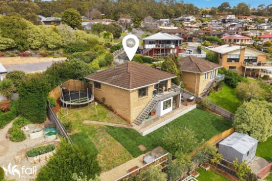 2/153 Wells Parade, Blackmans Bay, Tas 7052 - For Sale