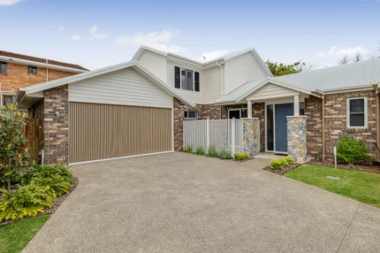 2/156a Mackenzie Street, East Toowoomba, Qld 4350 - For Sale