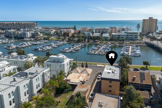 2/17 Adelphi Terrace, Glenelg North, SA 5045
