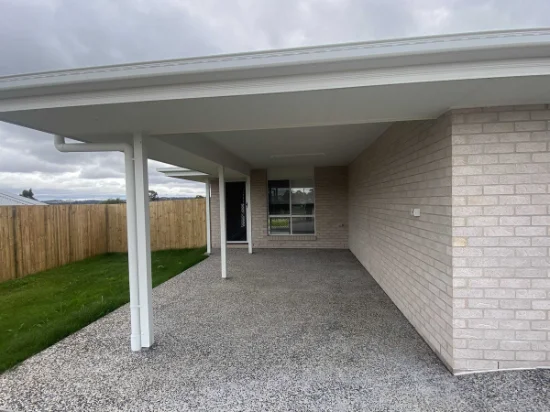 2/17 Compass Crt, Warwick, Qld 4370 - For Rent