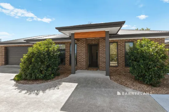 2/17 Nelson Road, Trafalgar, Vic 3824