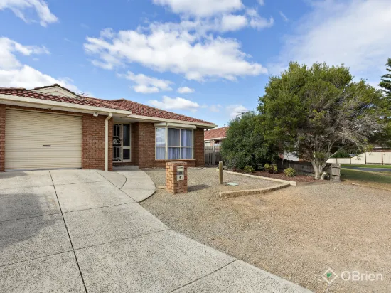 2/17 Proctor Crescent, Keilor Downs, Vic 3038