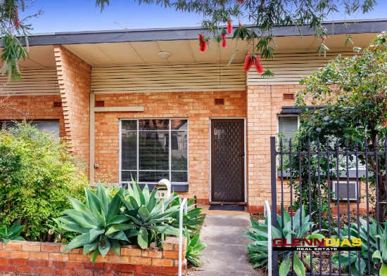 2/18 Almond Grove, Glandore, SA 5037