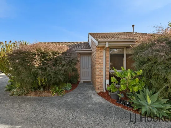 2/18 Surrey Road West, Croydon, Vic 3136