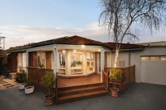 2/18 Widdop Crescent, Hampton East, Vic 3188