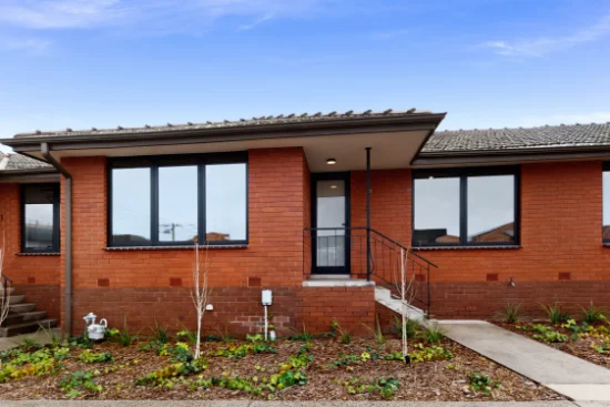 2/183 Carinish Road, Clayton, Vic 3168