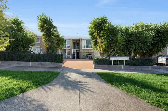 2/19 Fletcher Street, Essendon, Vic 3040