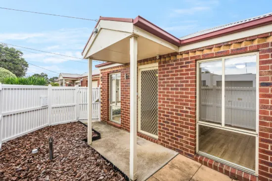 2/19 Stoddart Street, Hamlyn Heights, Vic 3215