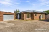 2/2 Bronton Close, Kurunjang, Vic 3337