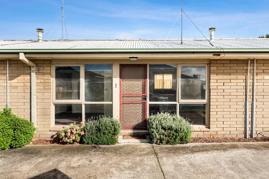 2/2 Oxford Street, Whittington, Vic 3219 - For Rent