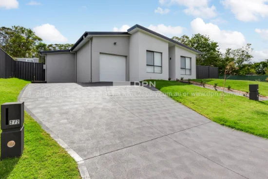 2/2 Wedgetail Close, Paxton, NSW 2325