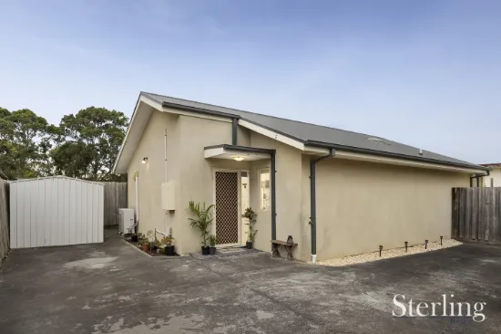 2/20 Centenary Crescent, Werribee, Vic 3030