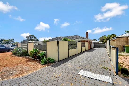 2/20 Goomarl Street, Dudley Park, WA 6210