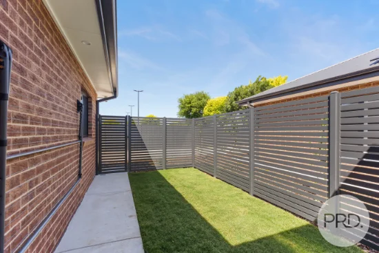 2/20 Goonigul Avenue, Wagga Wagga, NSW 2650 - For Rent