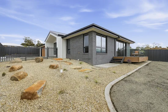 2/20 Thorne Avenue, Legana, Tas 7277