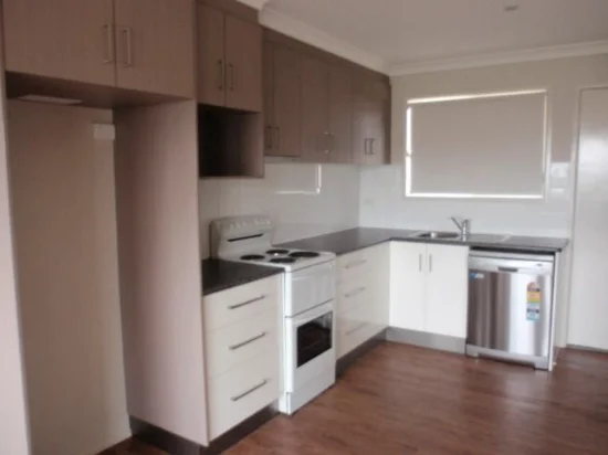 2/20 White Street, Emerald QLD 4720 - For Rent