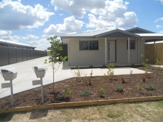 2/21 Barnsley Street, Chinchilla, Qld 4413
