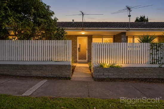 2/21 Petrie Street, Frankston, Vic 3199 - For Sale