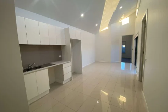 2/21 Sumers Street, Laverton, Vic 3028