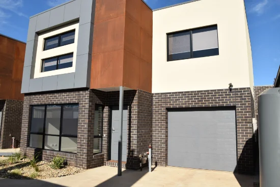 2/212 Fryers Street St, Shepparton, Vic 3630